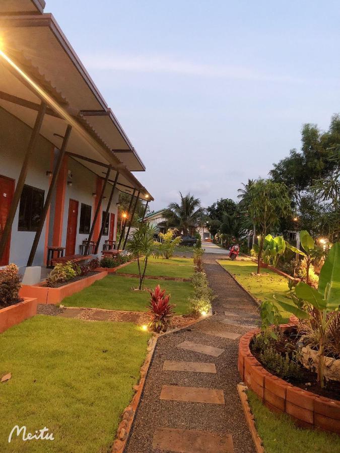 Villafarmsuk@Khanom Bagian luar foto